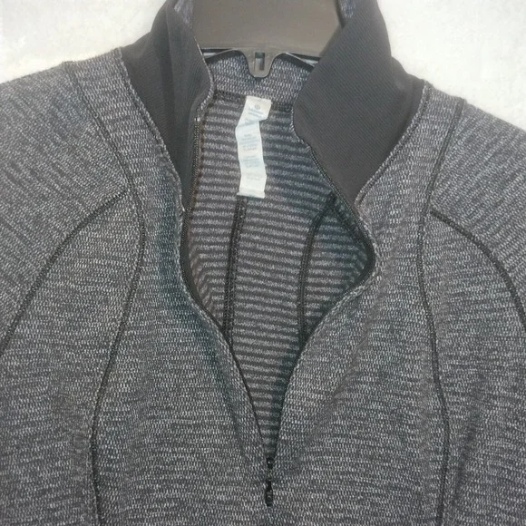 Lululemon 6 Base Runner 1/2 Zip Heathered Charcoal Gray Black Thumb Holes L-Slv - Picture 3 of 13